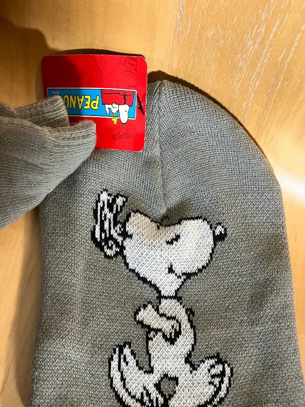 Peanuts Snoopy Youth Beanie or Toque and Glove Set